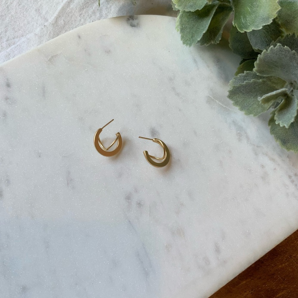 The Callahan - Gold Brushed Geometric Layered Hoop - Picture 4 of 4